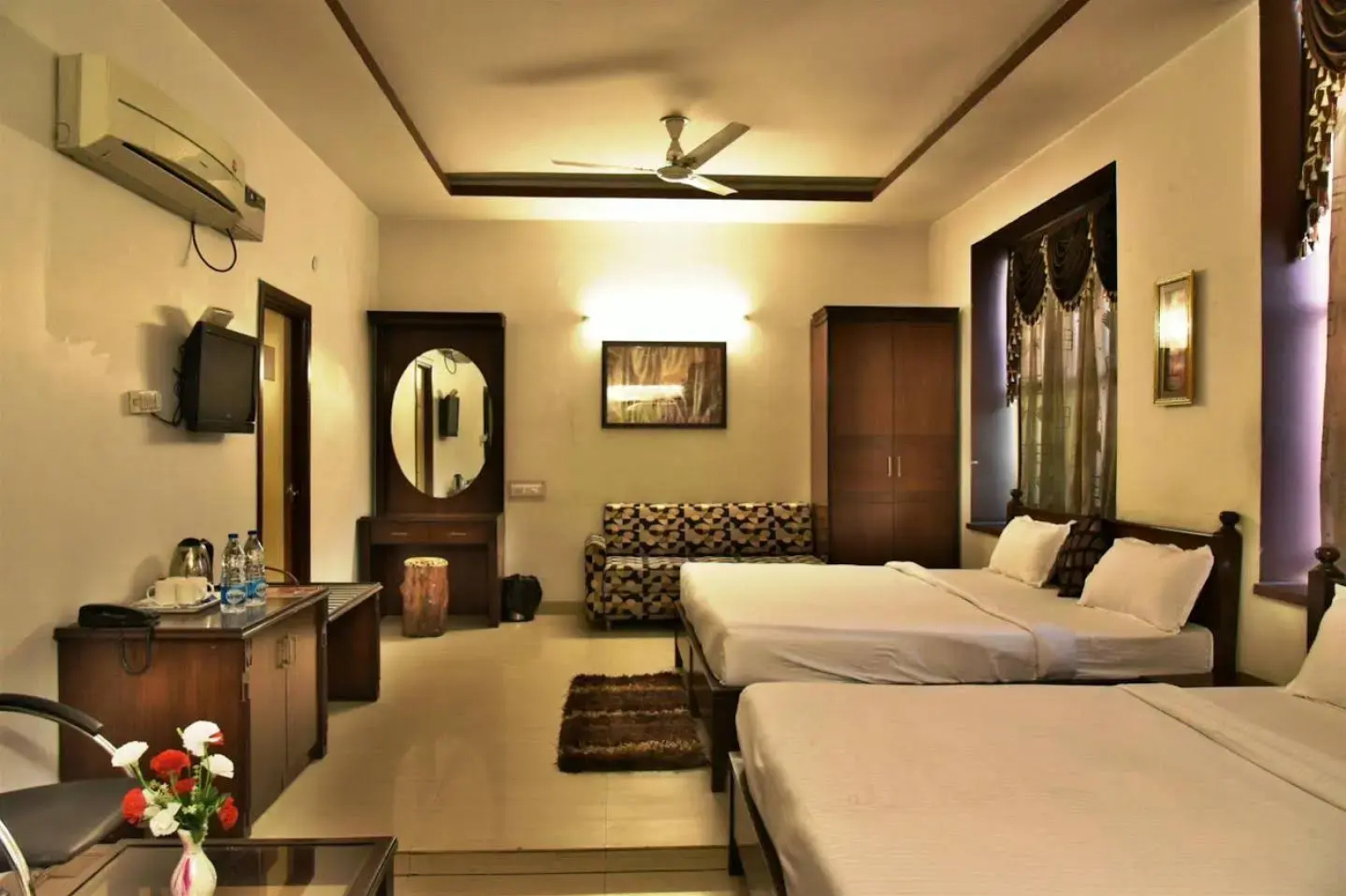 Hotel H.K. Continental