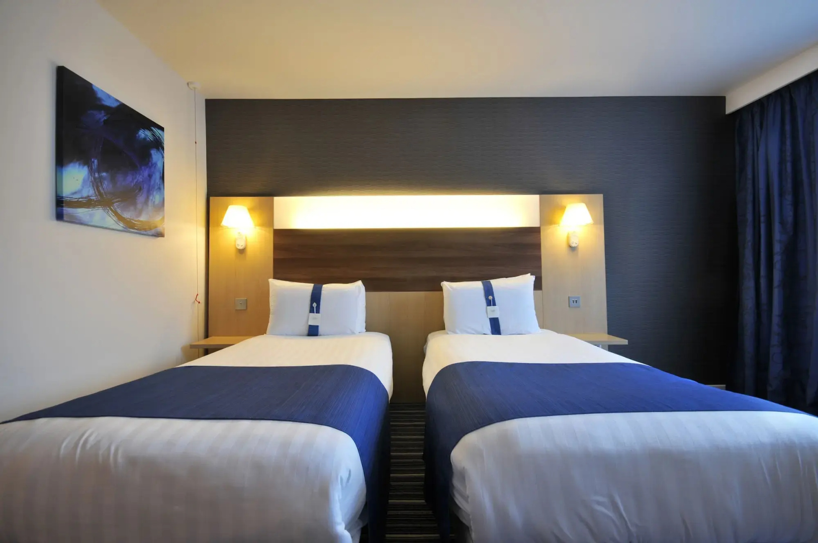 Holiday Inn Express Leigh - Sports Village by IHG
