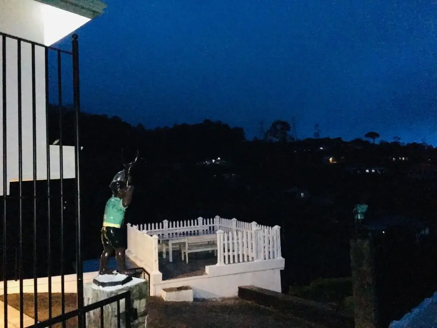 Golden Grove Villa