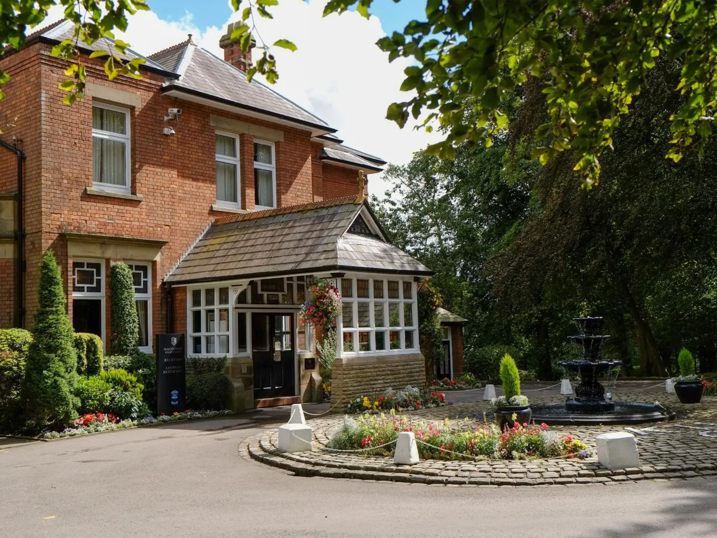 Macdonald Kilhey Court