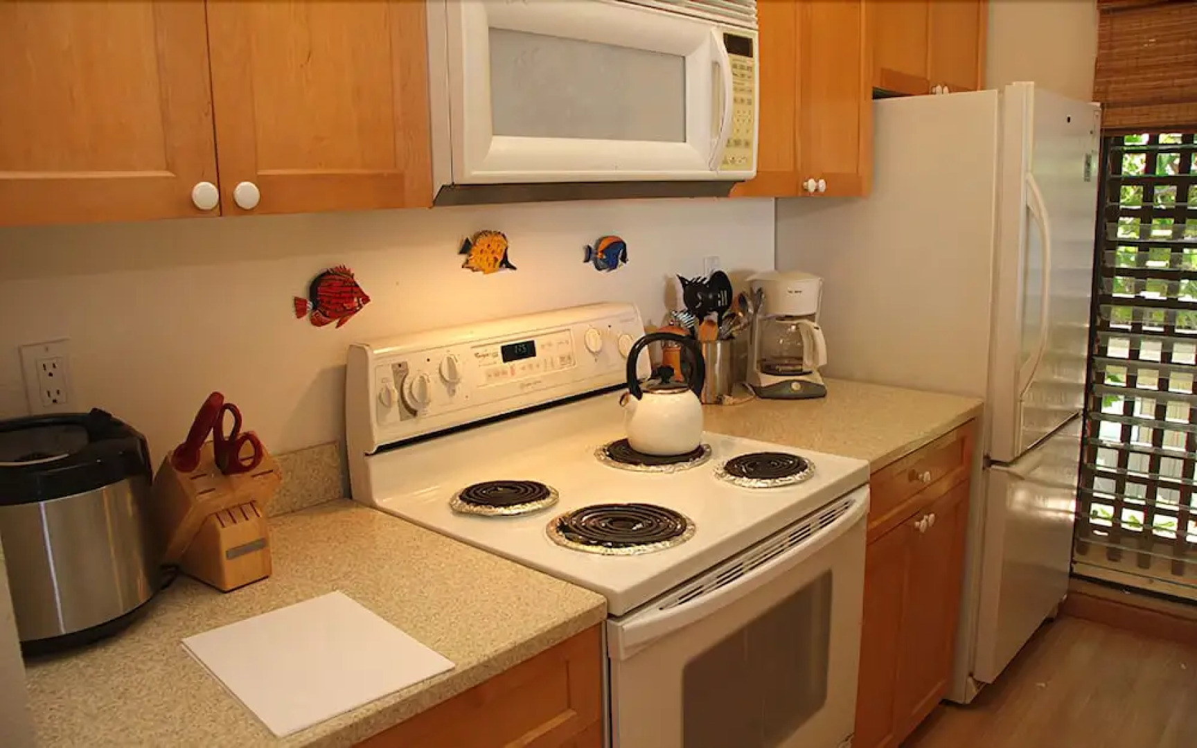 Molokai Vacation Properties - Ke Nani Kai