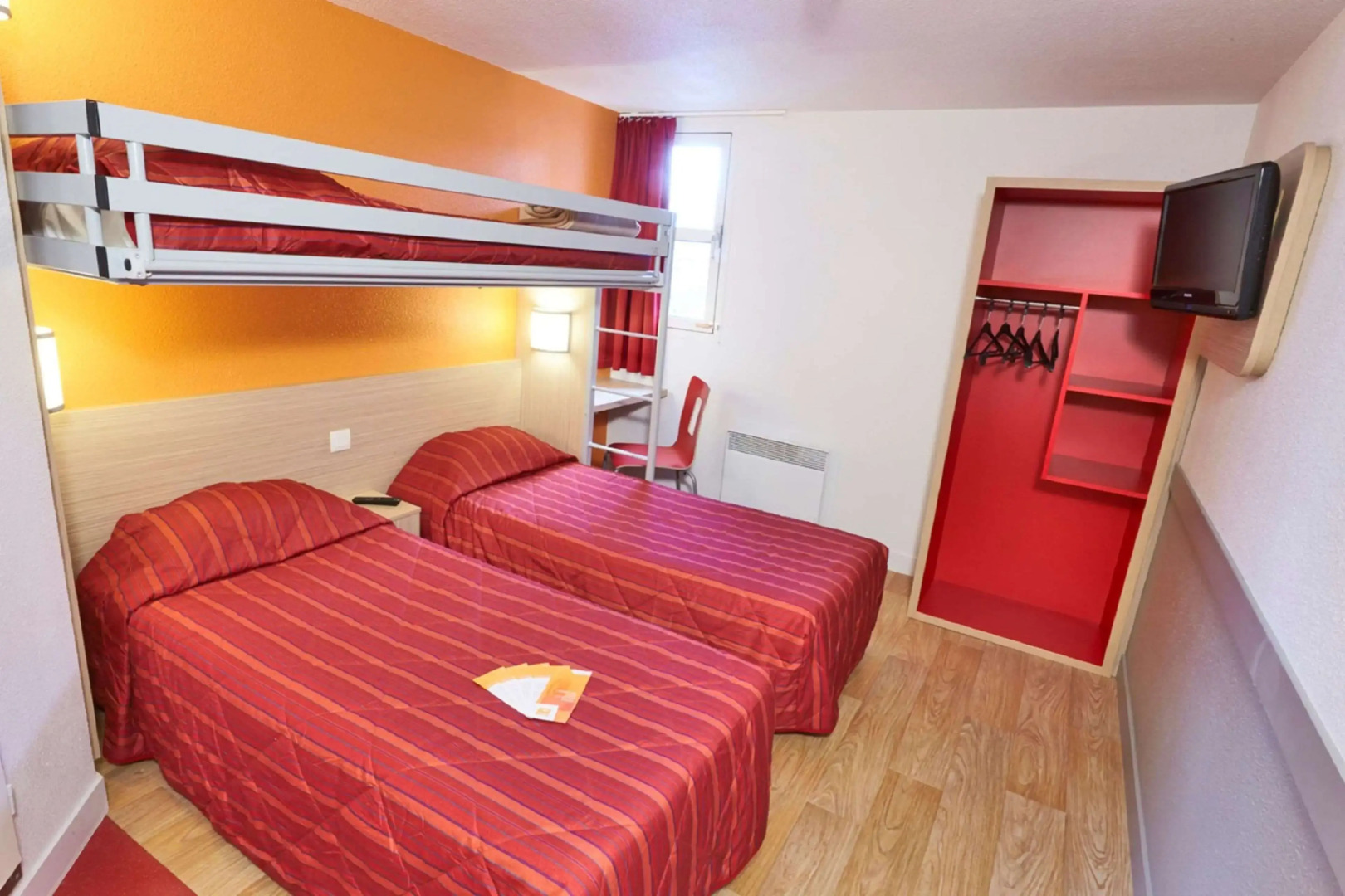 Hotel Premiere Classe Marne La Vallee - Saint Thibault Des Vignes