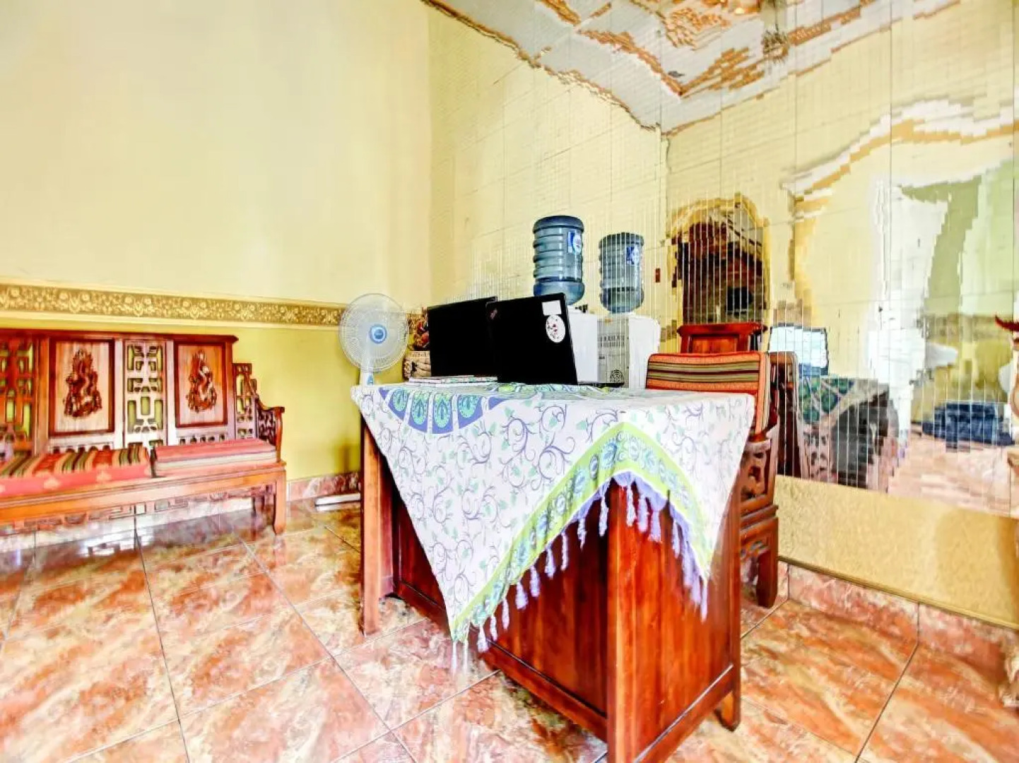 OYO 90307 Fj Alfaeyza Kost