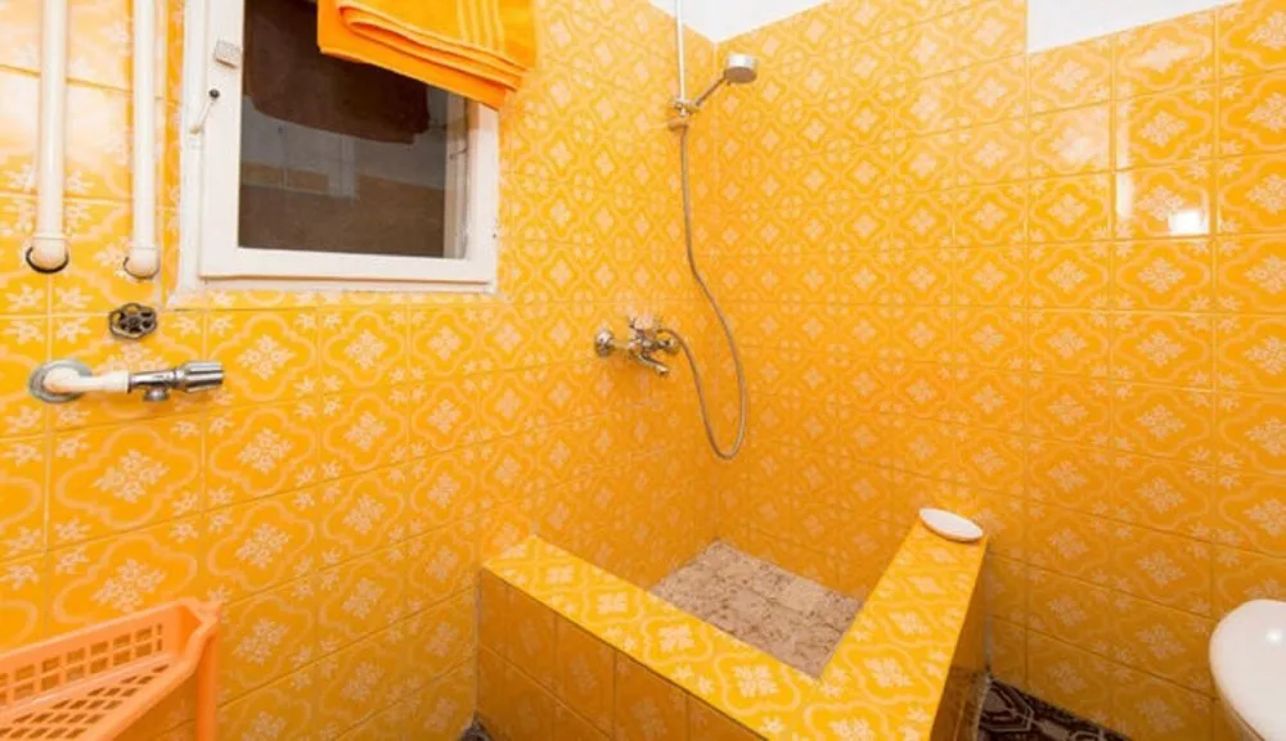 Kingslanding Old Town Hostel