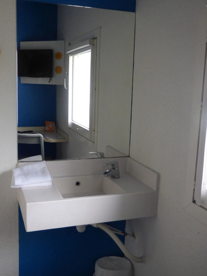 hotelF1 Salon de Provence