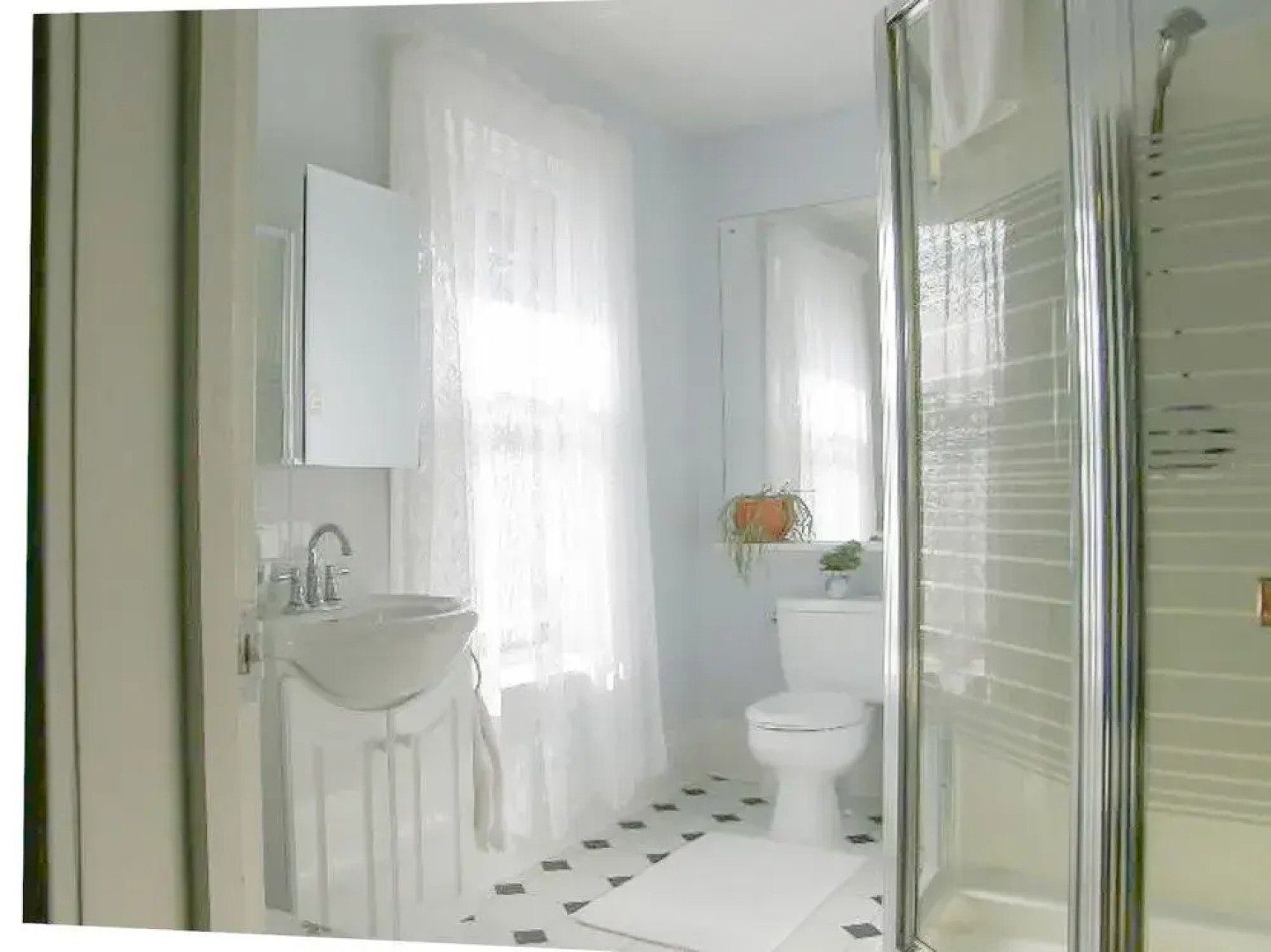 Fisher House Victoria Bed and Breakfast