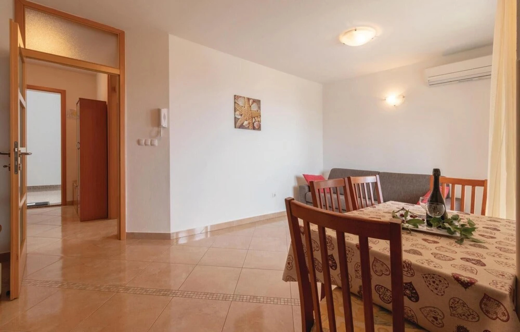 Amazing Home in Zdrelac With Wifi and 6 Bedrooms