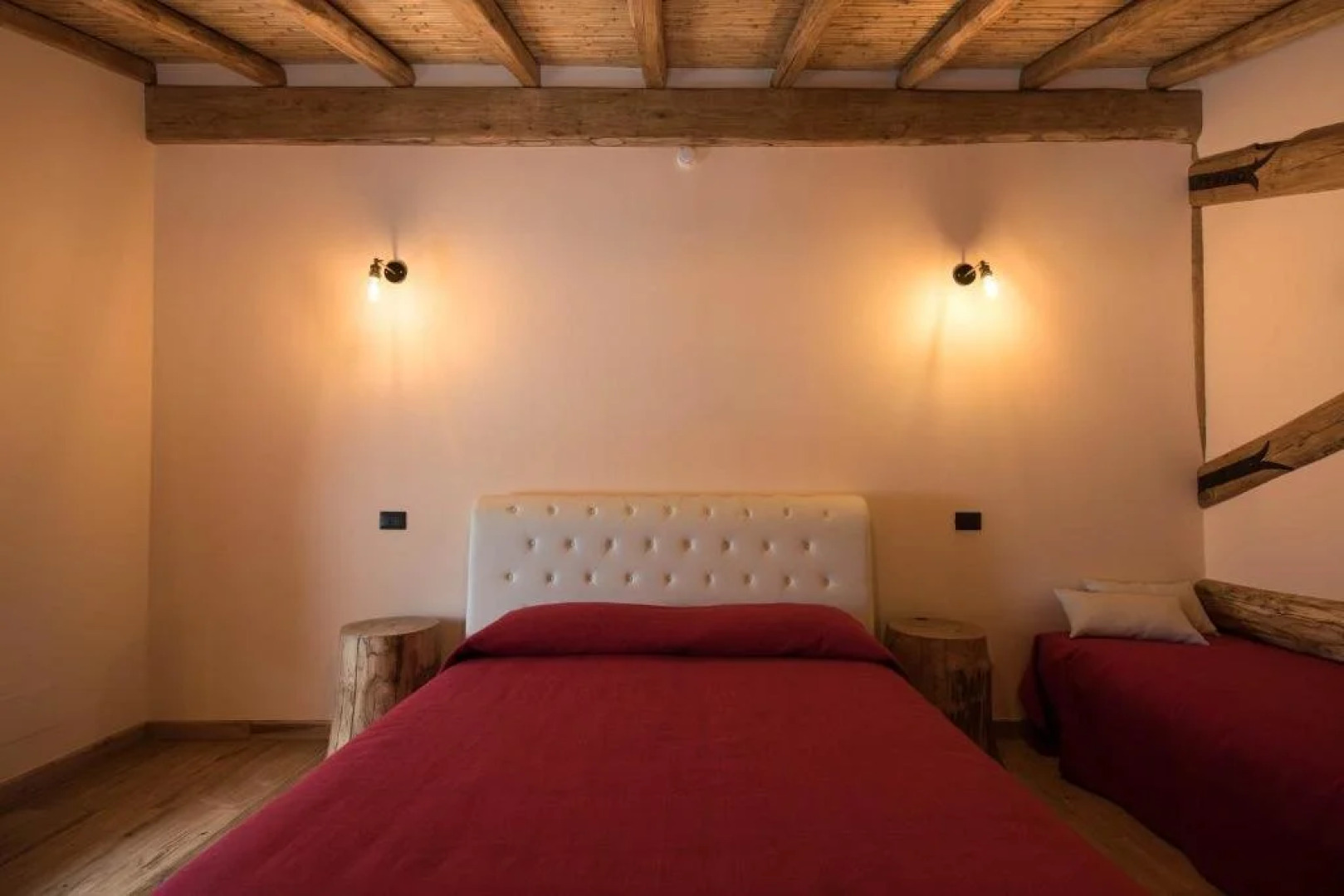 Etna Quota Mille Boutique Hotel, Typical Sicilian Food & Wine