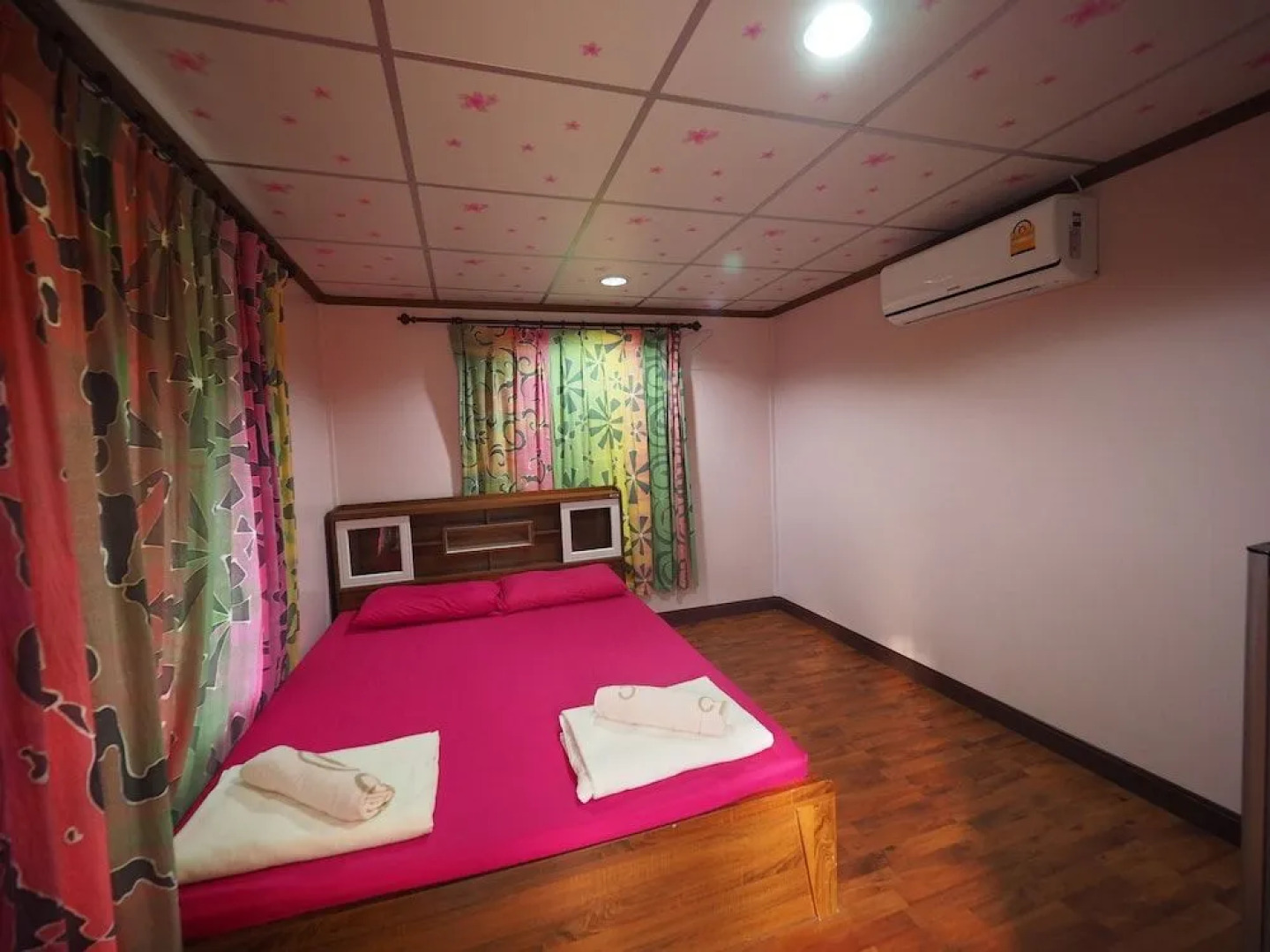 Urawadee Homestay Khiri Wong