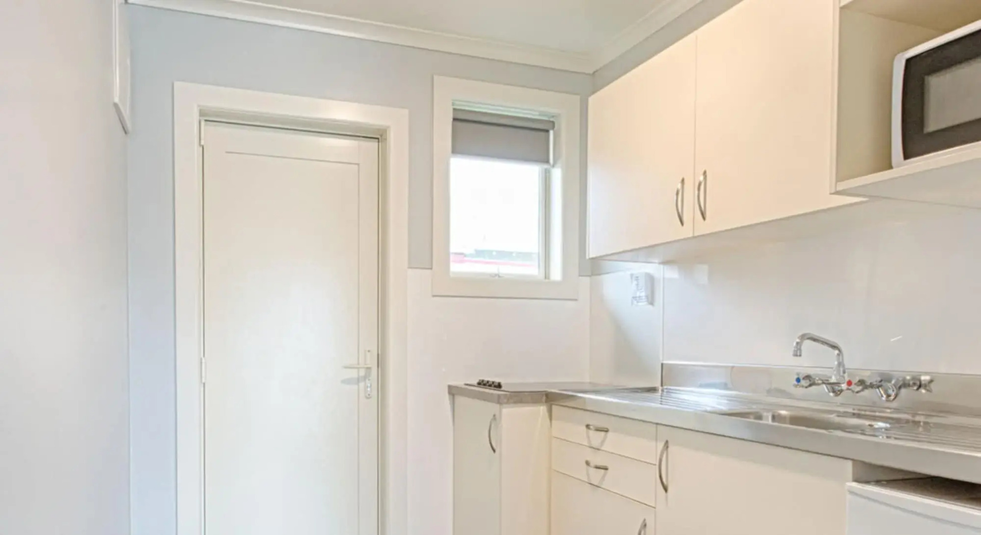 AAA Thames Court Motel