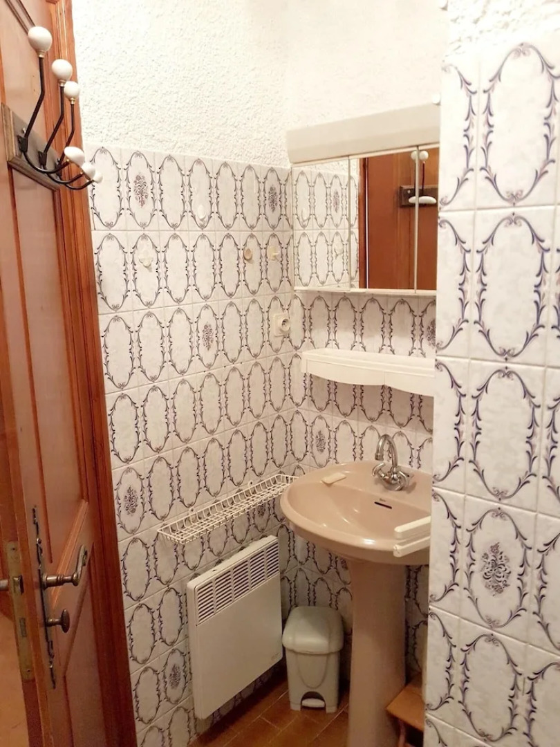 Studio in Demi-quartier, With Wonderful Mountain View - 600 m From the