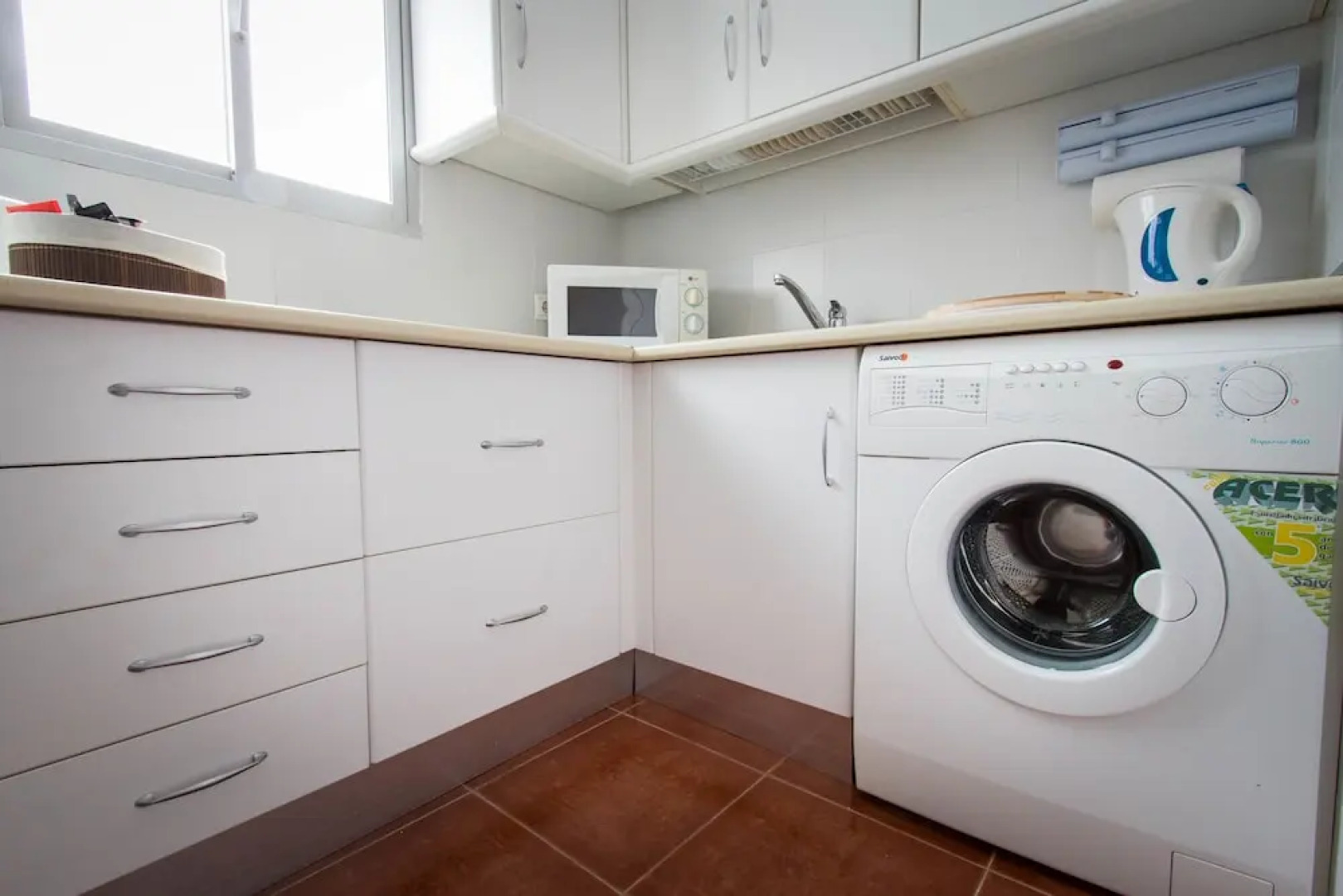 Holidays2Torremolinos Apartamento de 3 dormitorios con terraza y piscina comunitaria