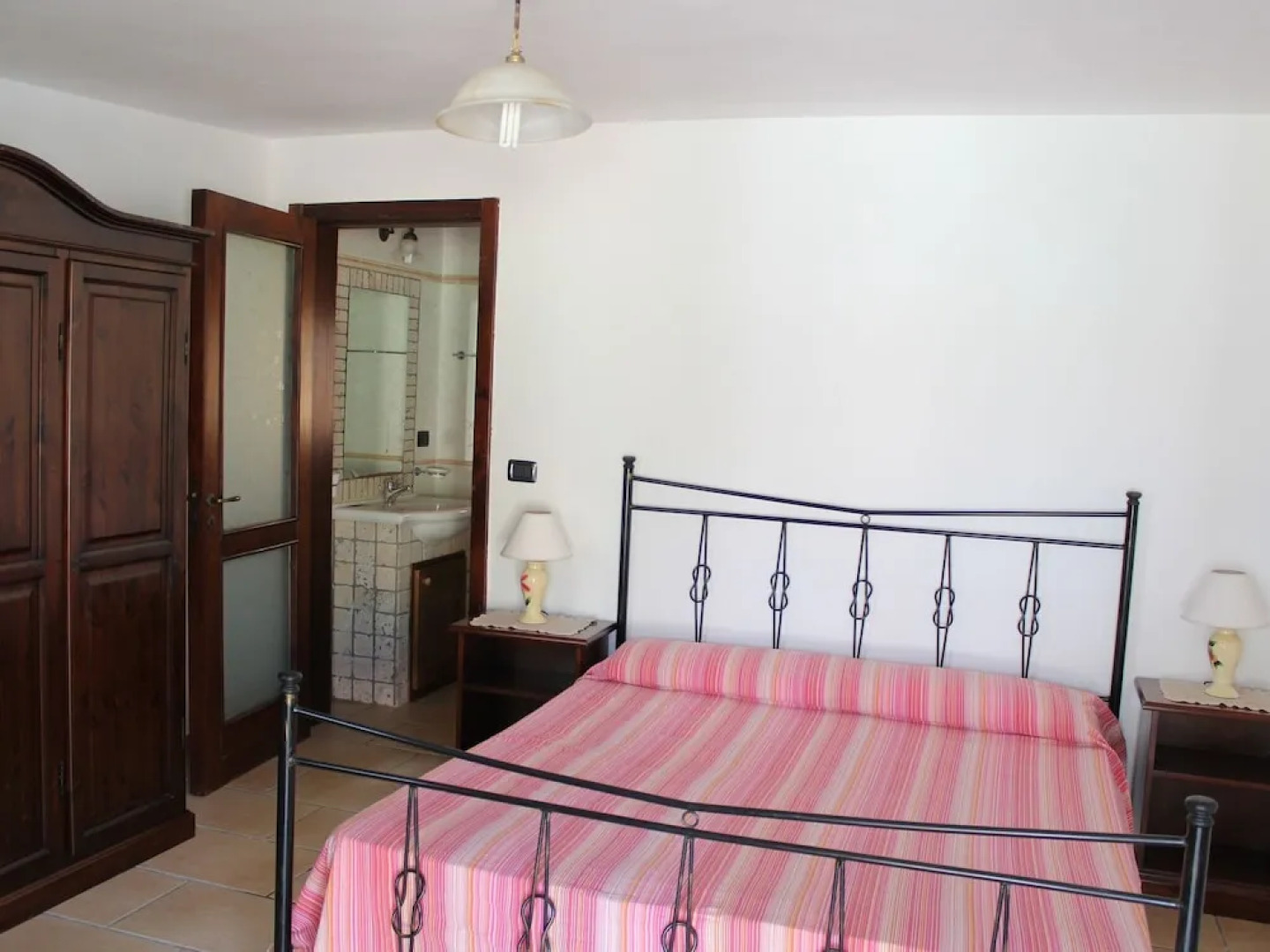 Quaint Holiday Home in Matino With Swimming Pool