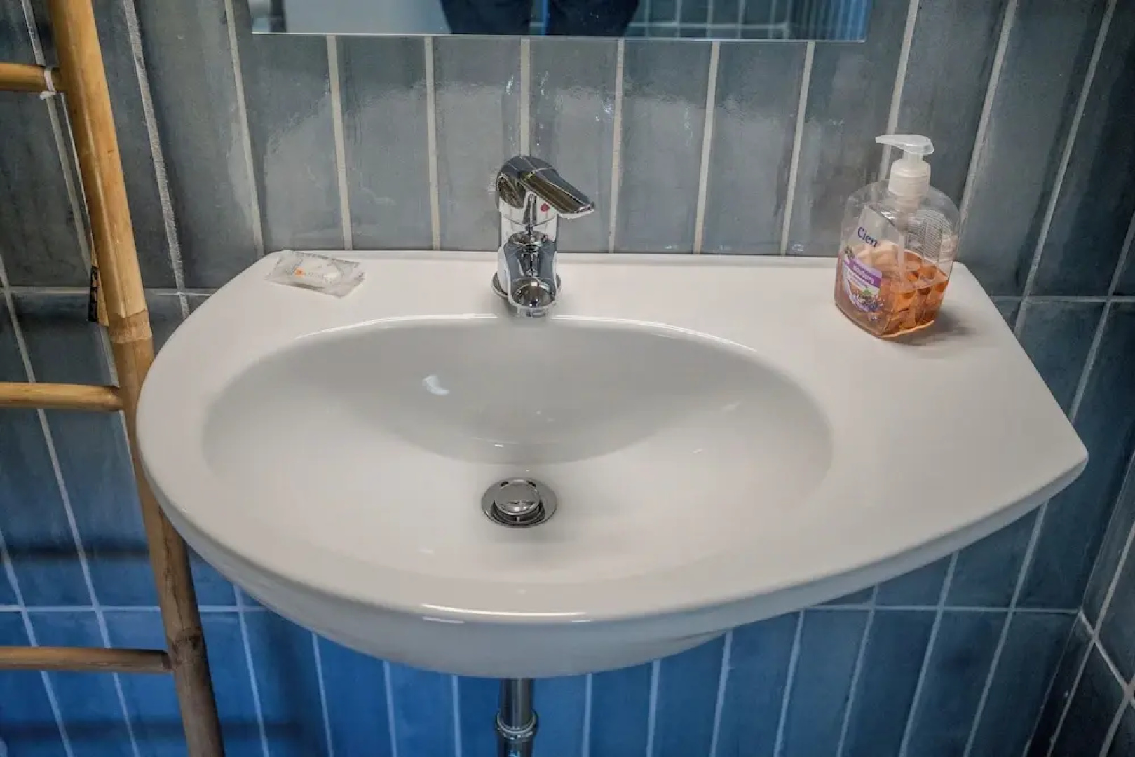Casale nel Verde con Piscina e Vista