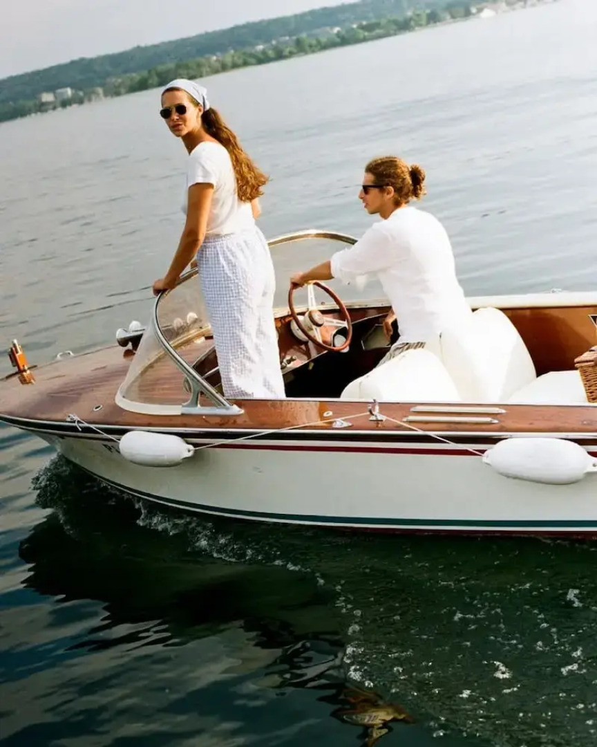 Charming 1BR Suite in Revislate