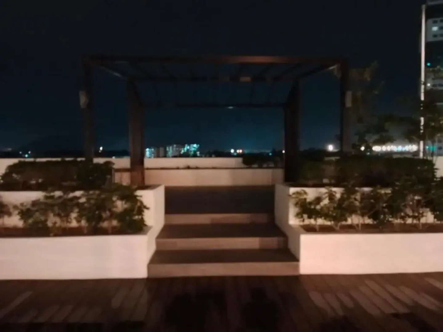 Preferred30 3R2B 7pax Meritus Perai