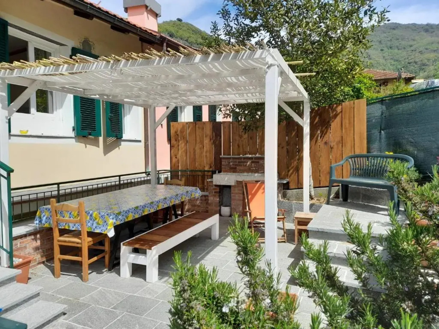 Quiet Villa, wonderful garden 10-minute walk from the sea!