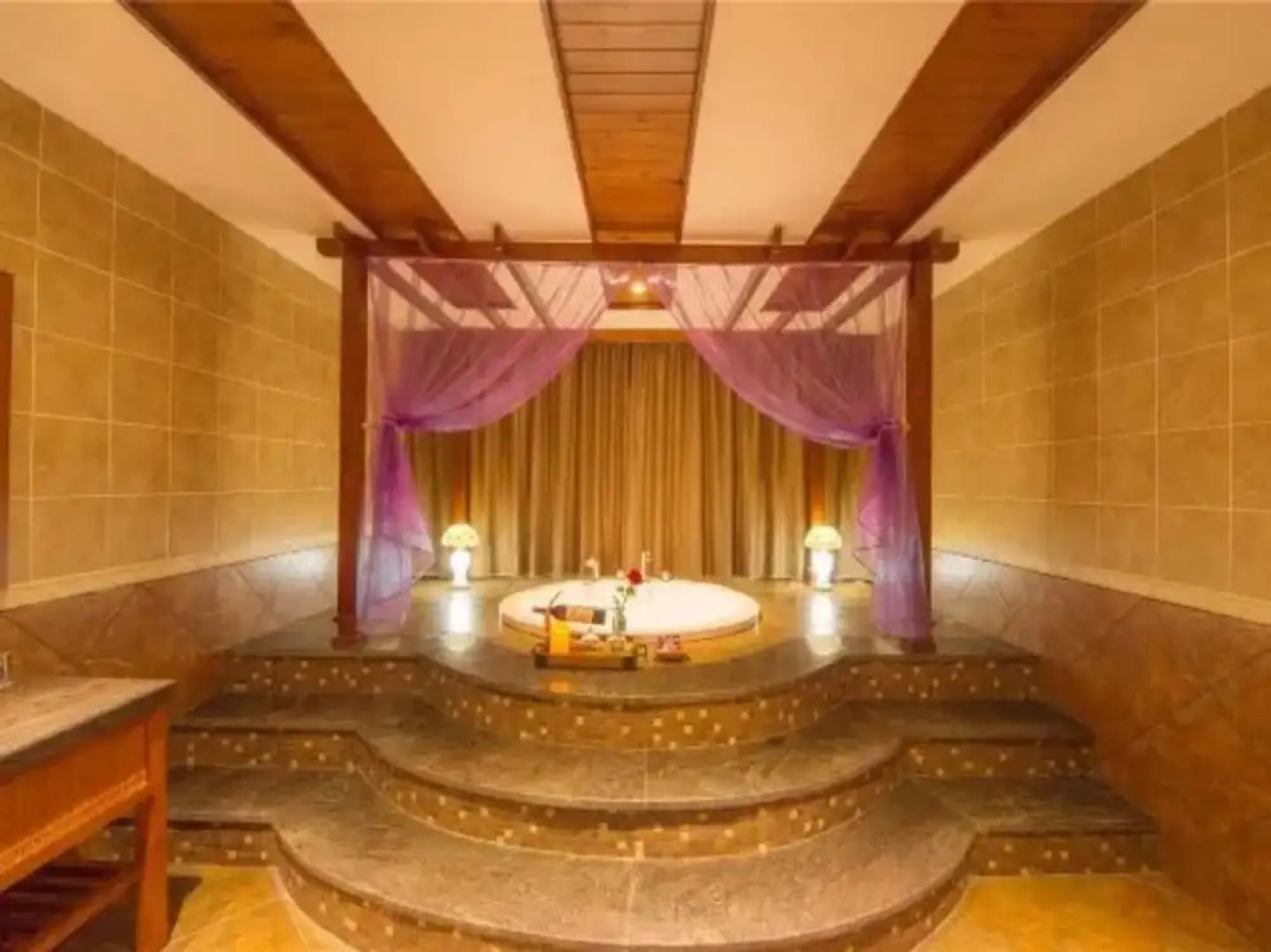 Bluesky Hotel & Resort