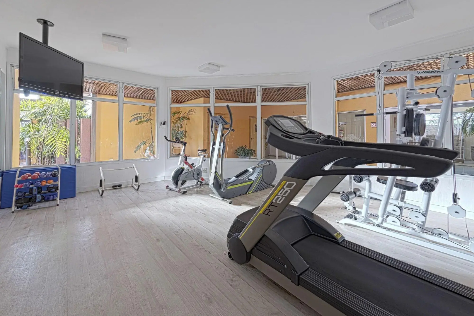 Carlton Plaza Baobá