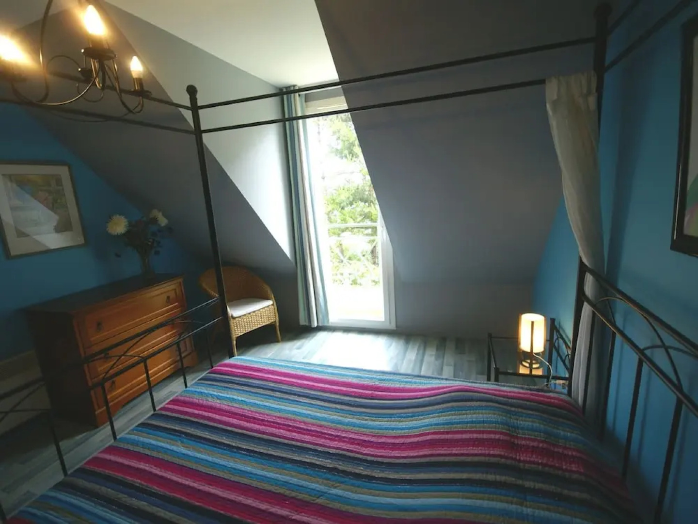 Comfortable Modern Villa Situated Near the sea