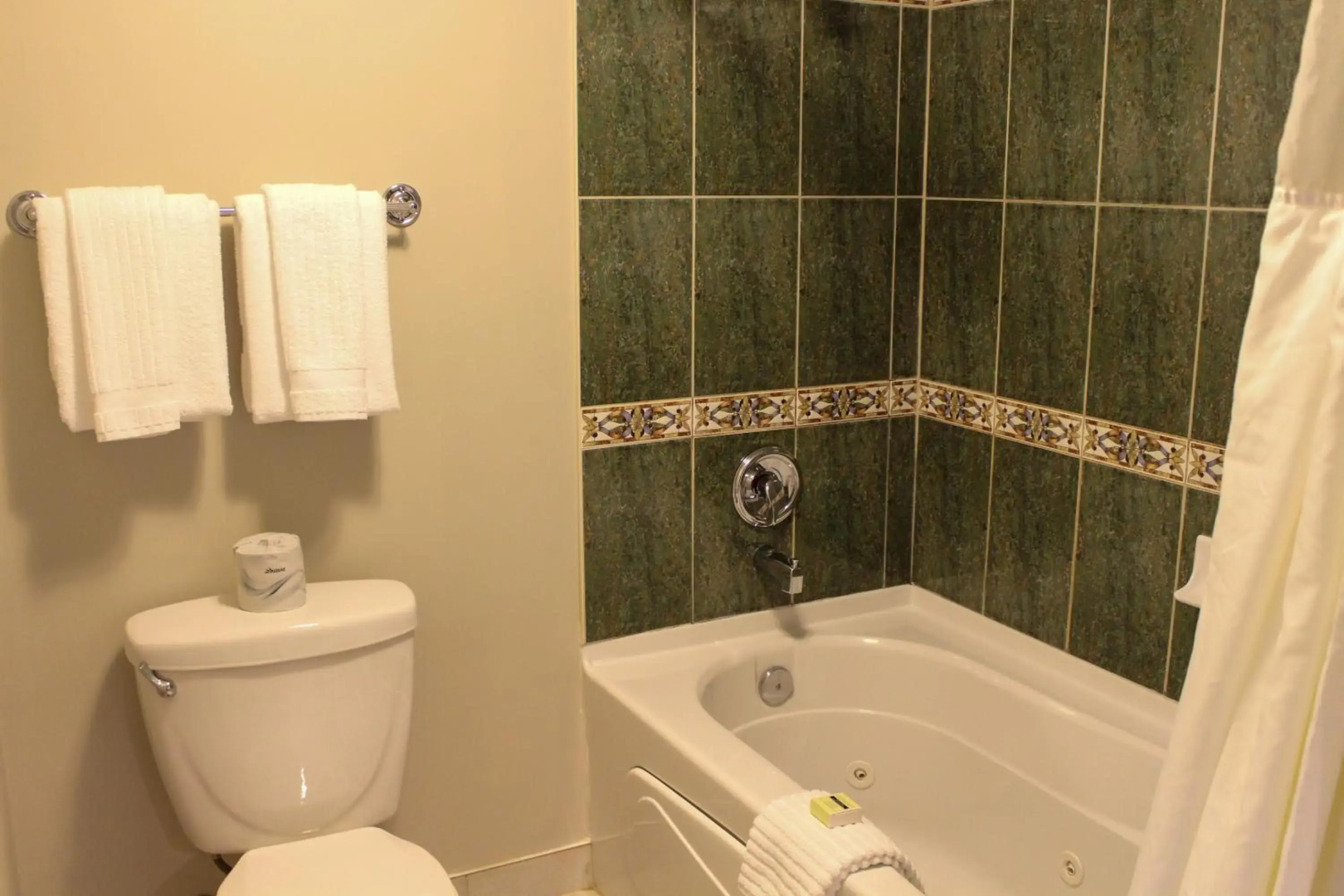 Rodd Crowbush Golf & Beach Resort