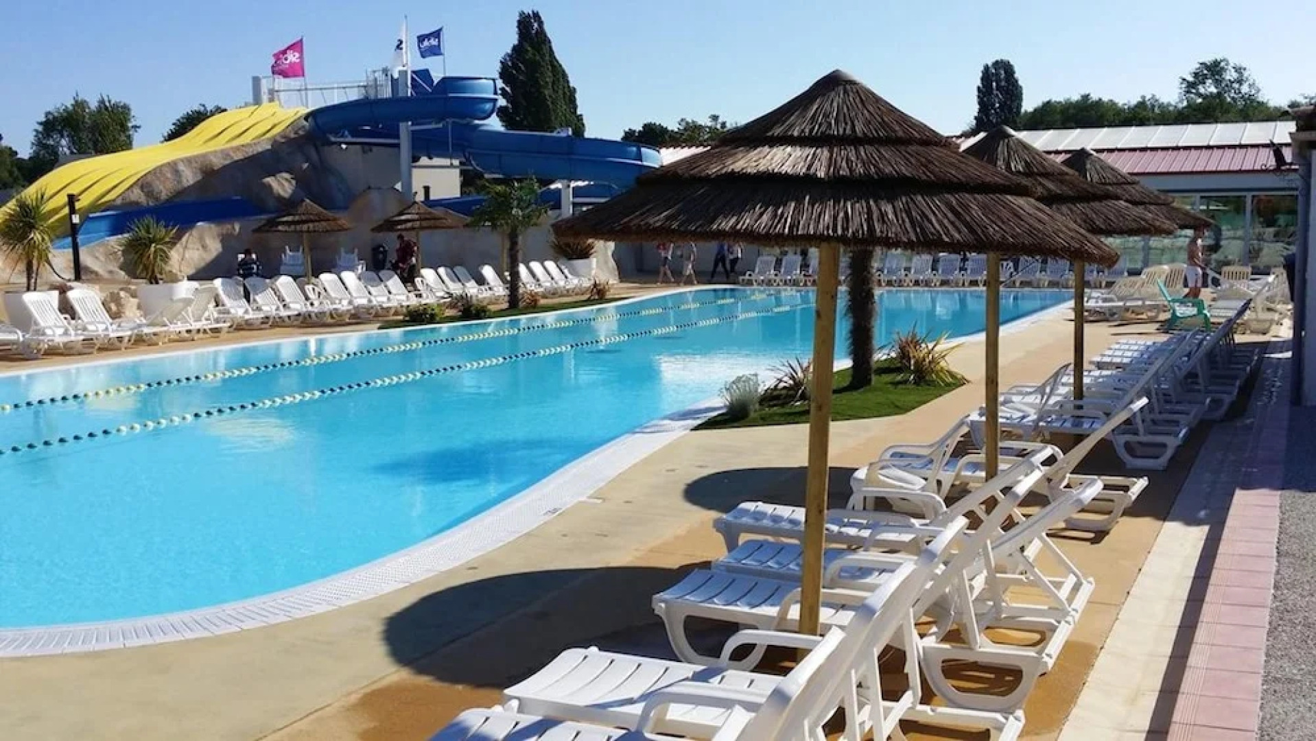 Bungalow With 3 Bedrooms in Les Mathes, With Pool Access and Furnished