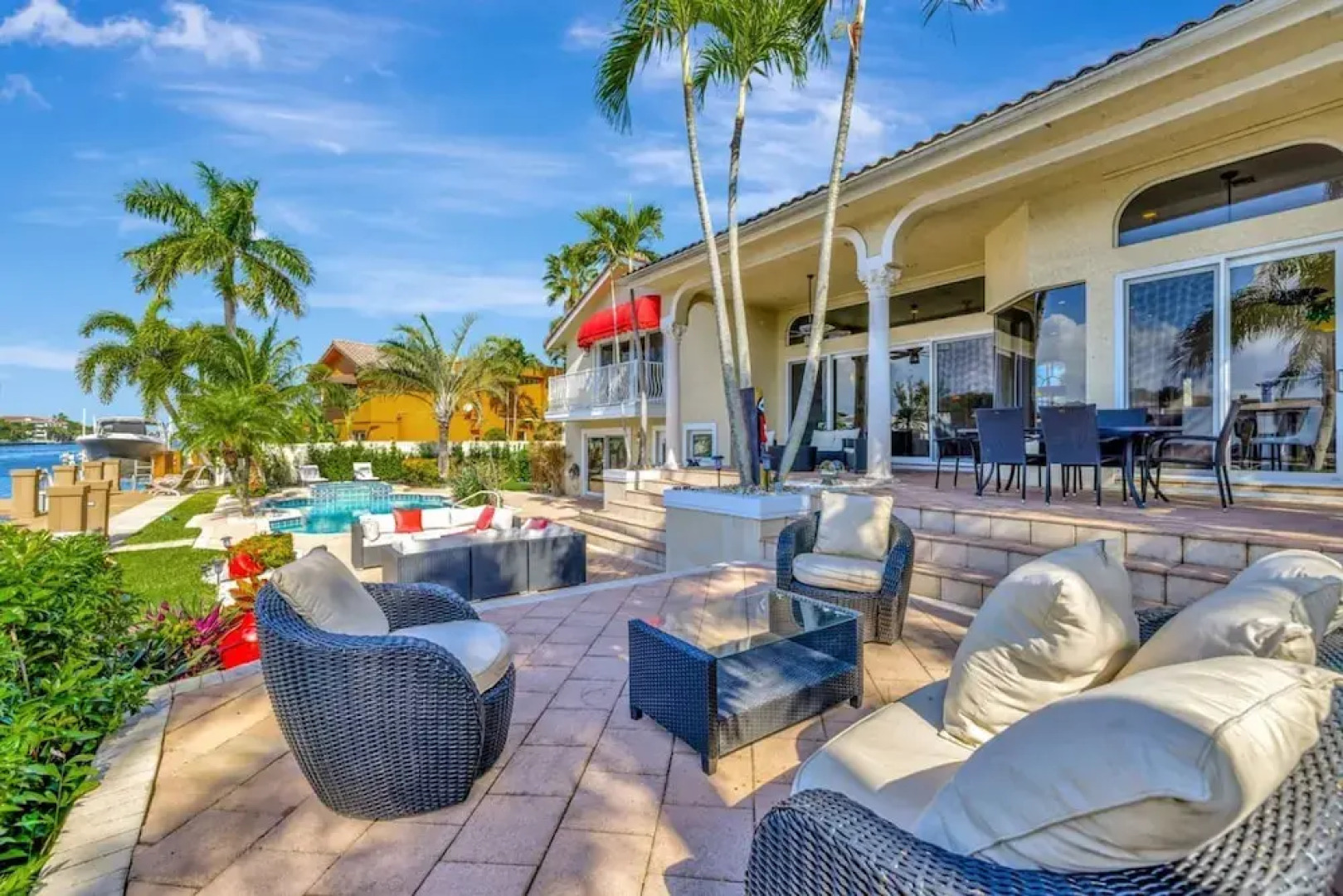 Serenity Villa Water Front