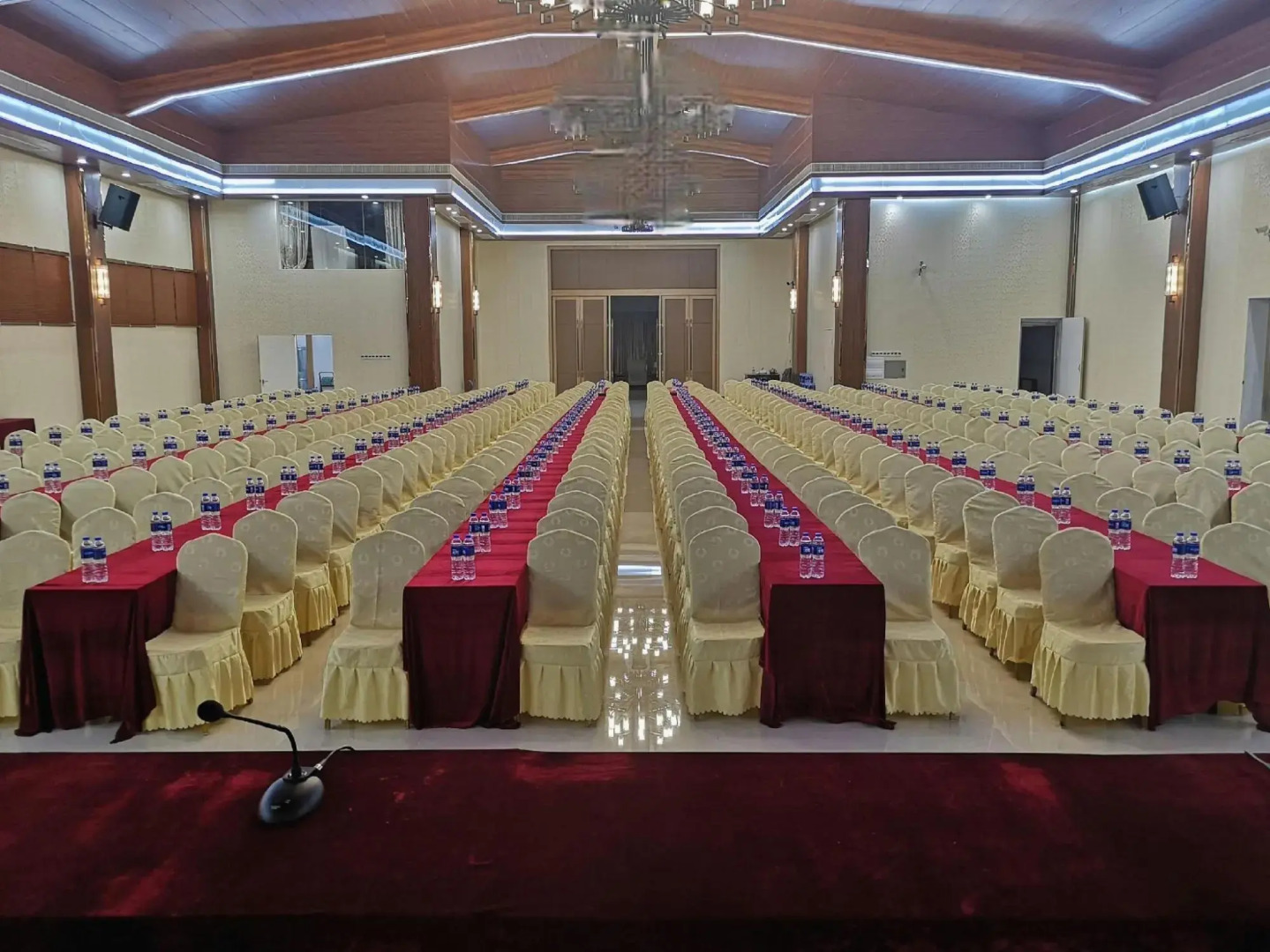 Licheng International Hotel