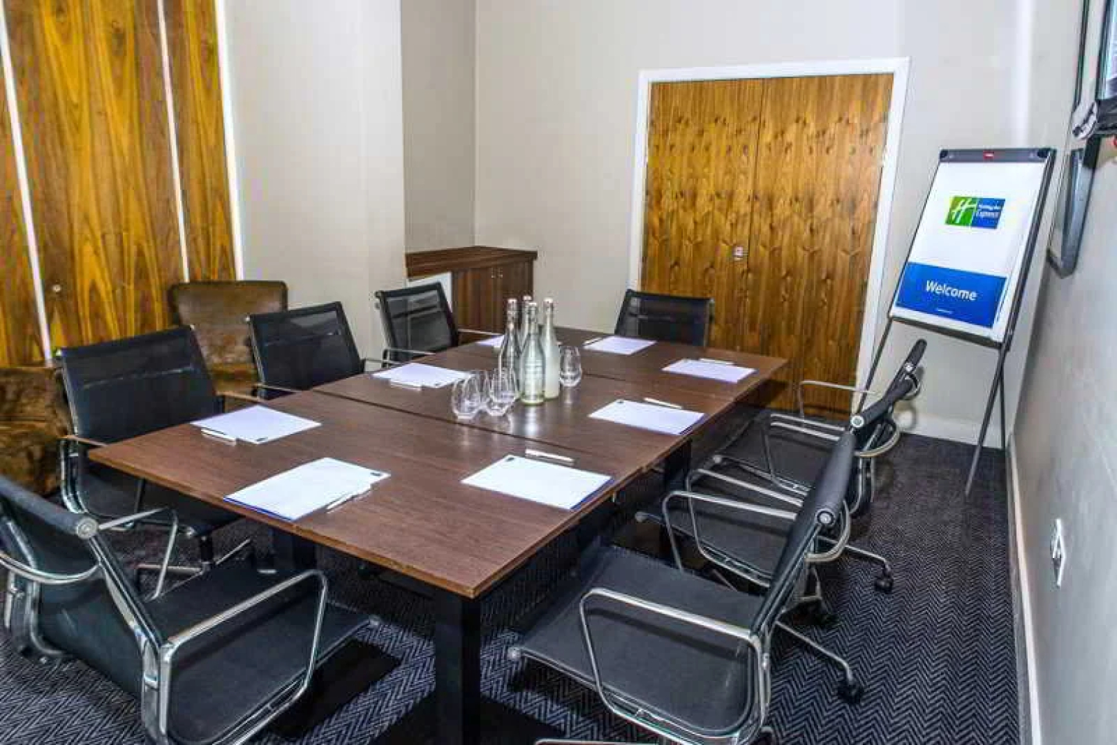 Holiday Inn Express Liverpool Hoylake