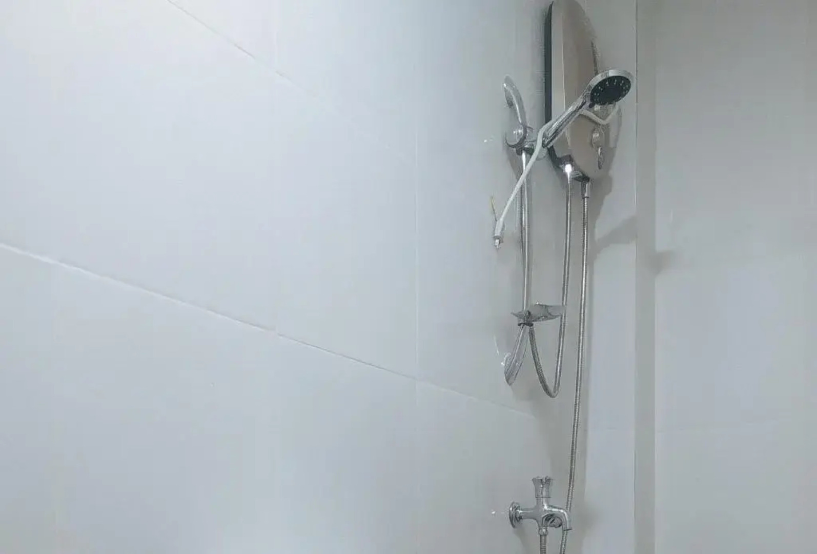 RedDoorz @ Southern Suites Guimaras