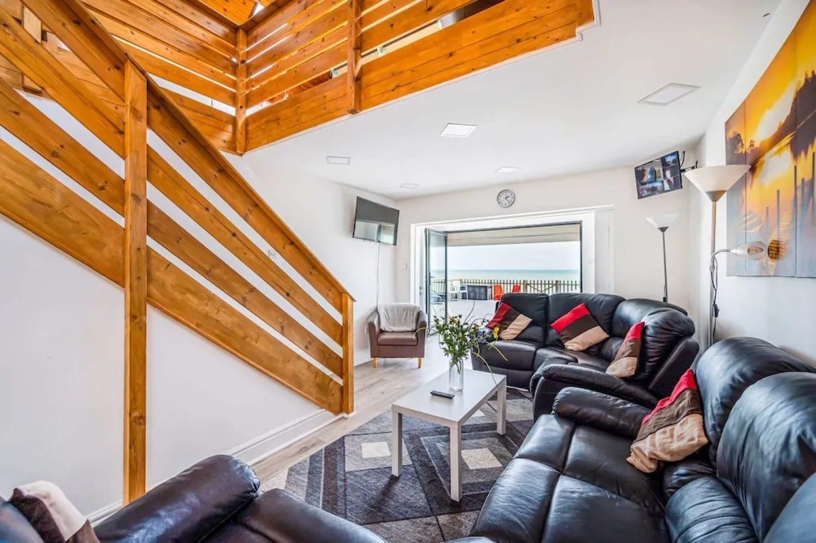 Family Beachfront House With 2 Kayaks Sleeps 10