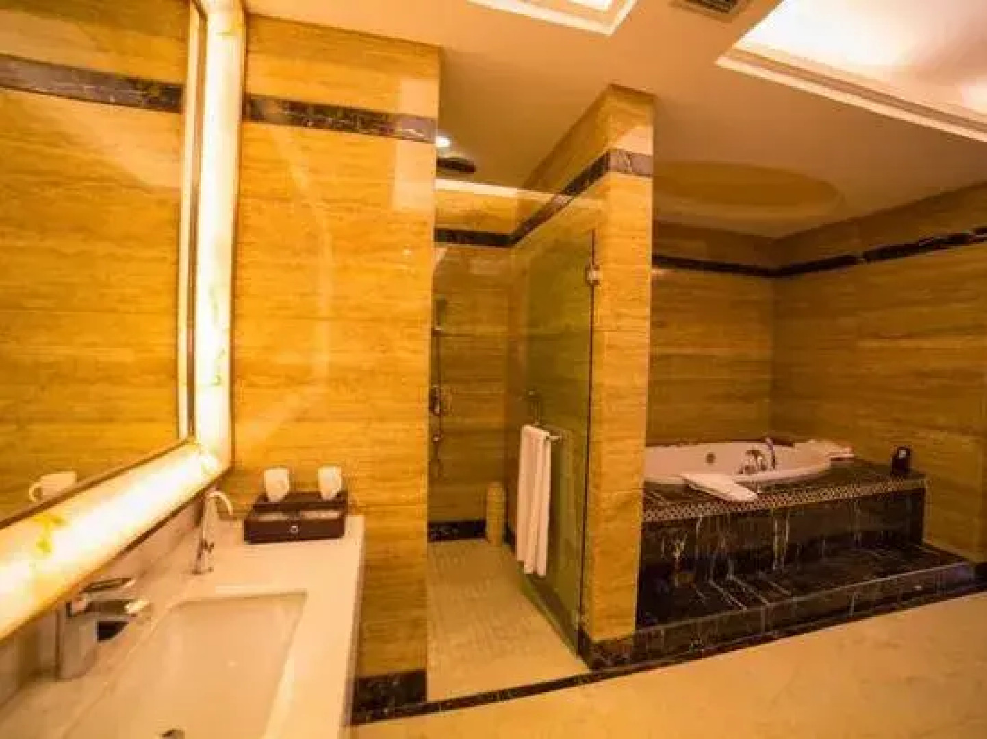 Shuangman International Hotel