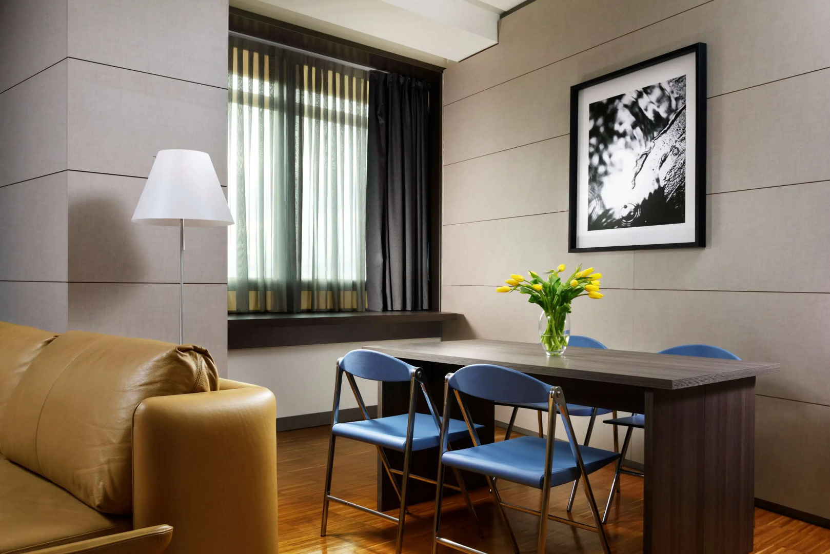 Отель Unahotels San Vitale Bologna