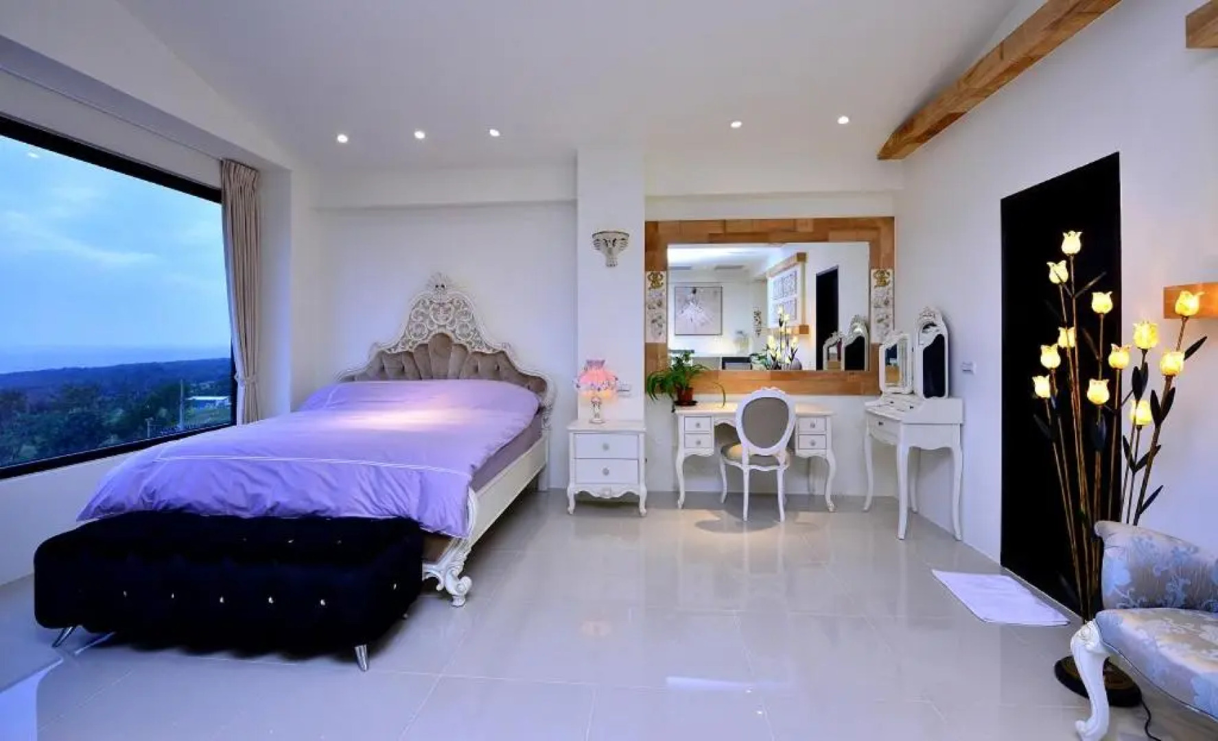 Sunlight Gallery landscape B&B