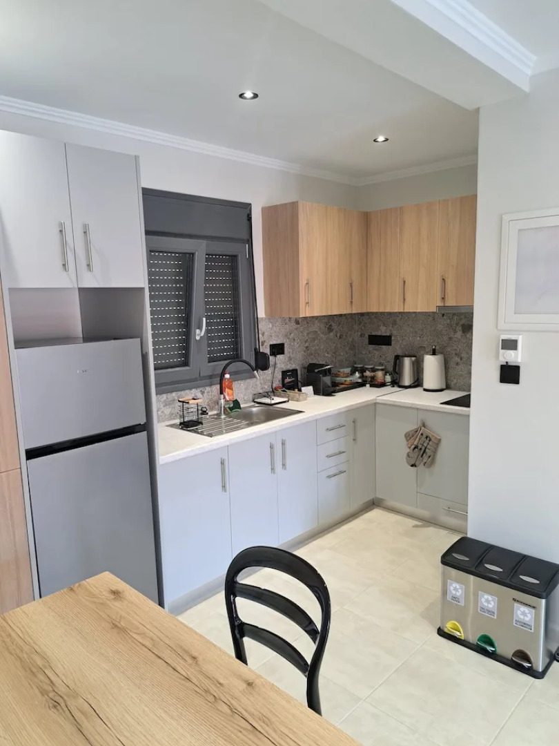 RAFKON Luxury Apartments - Myrina