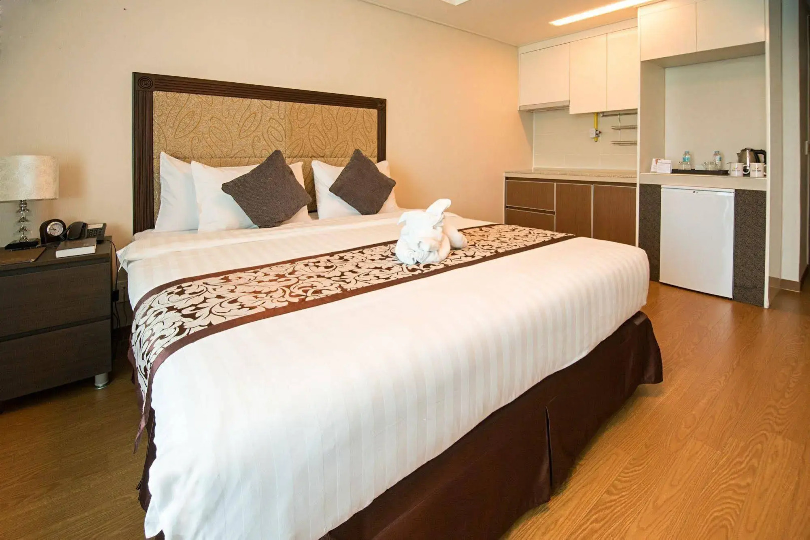 Xenia Hotel Clark - Multi Use Hotel