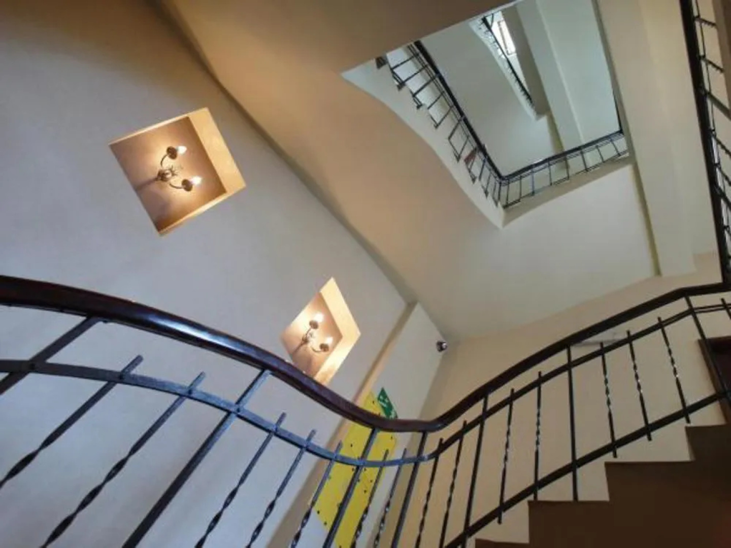 Gaya Apartments
