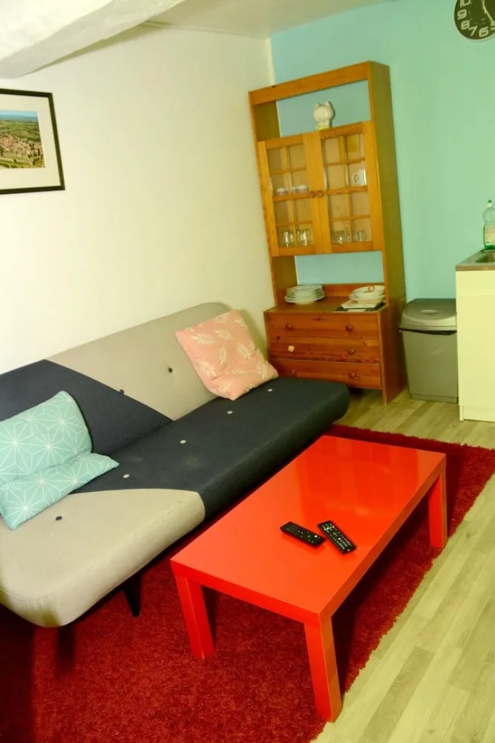 Apartment With one Bedroom in Provins, With Wifi