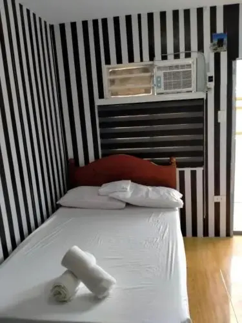DJCI Apartelle Small Rooms