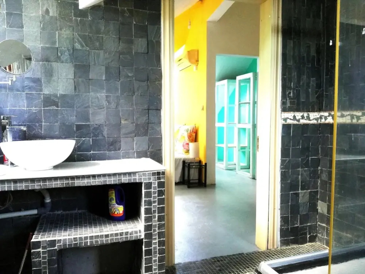 Bahama Breeze Beach Apartment B&B