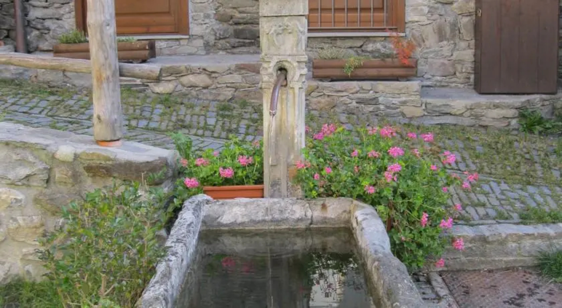 A lancienne fontaine