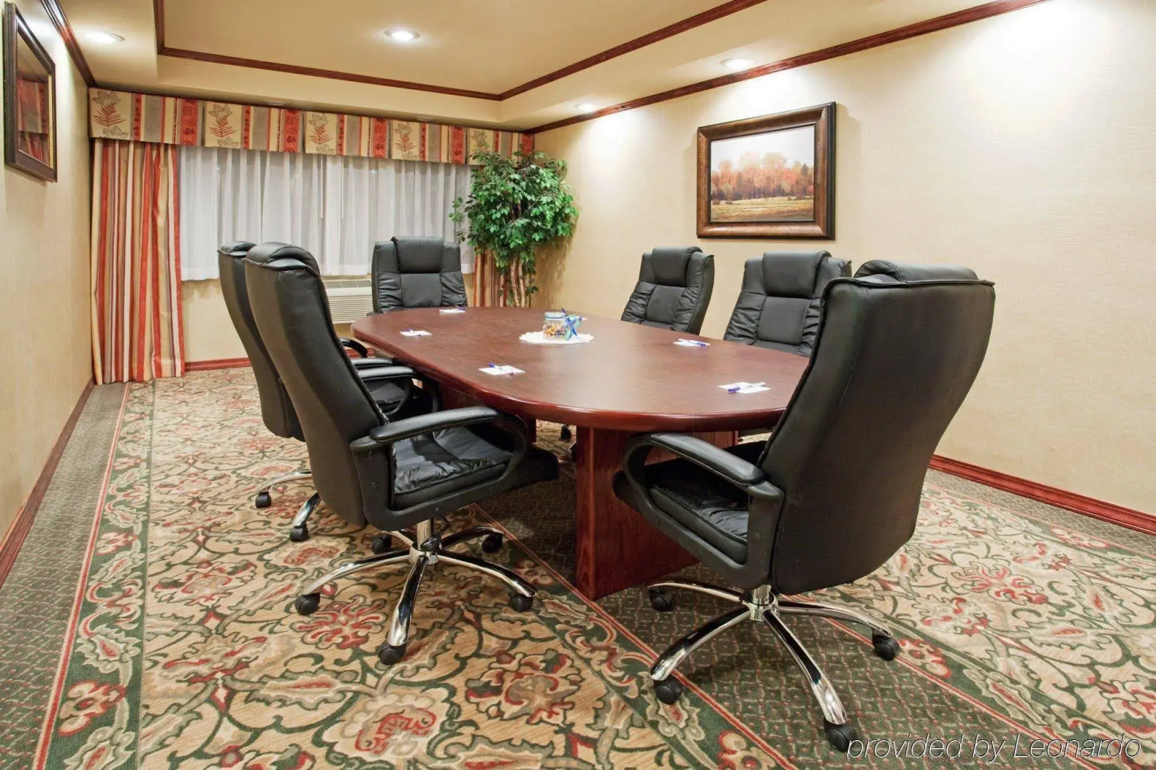 Holiday Inn Express Farmington - Bloomfield by IHG