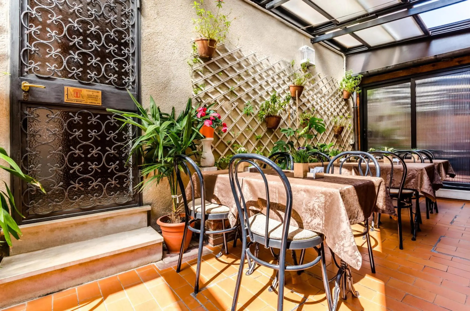 Отель Ariel Silva