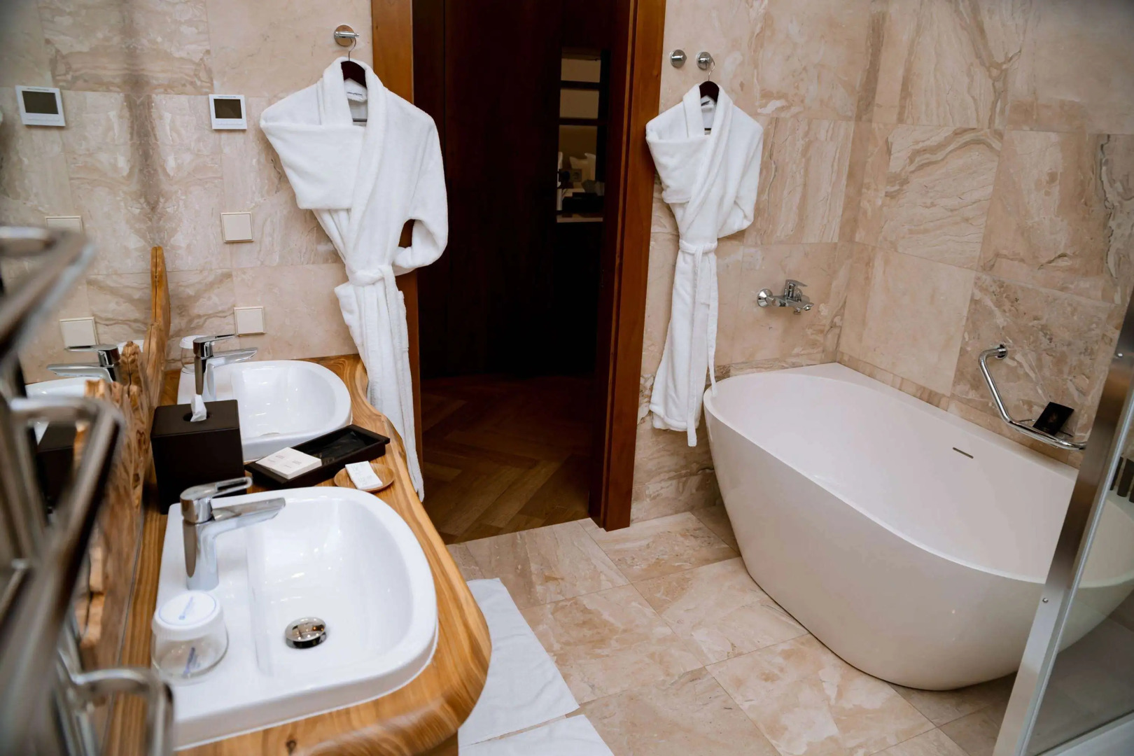 Wyndham Residences Aqkol