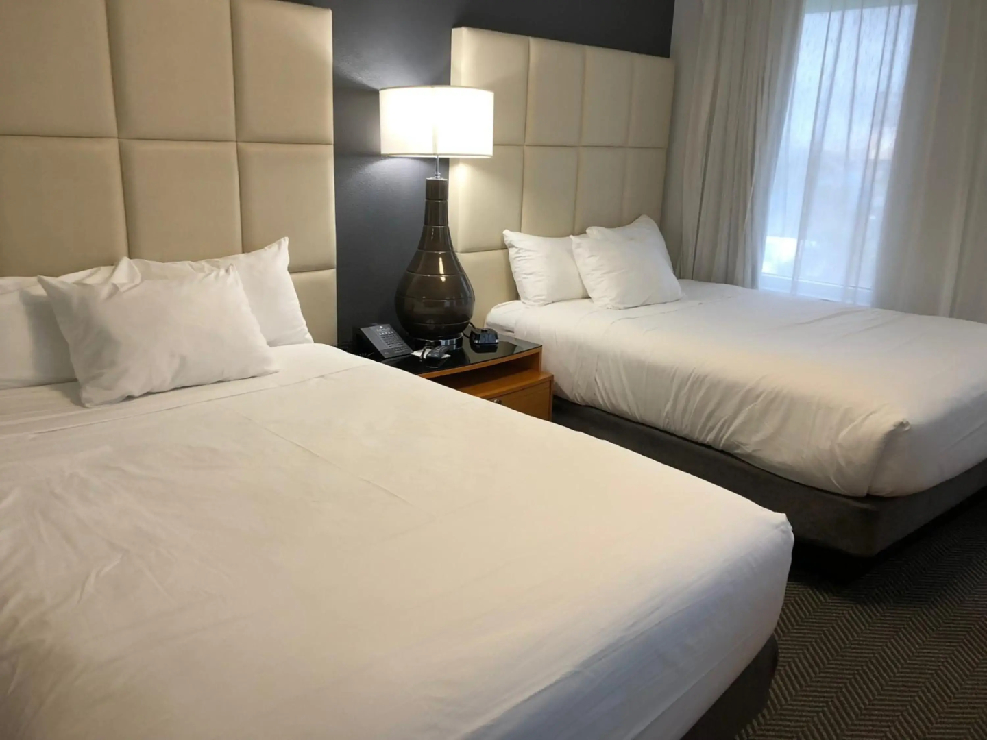 Streamline Hotel