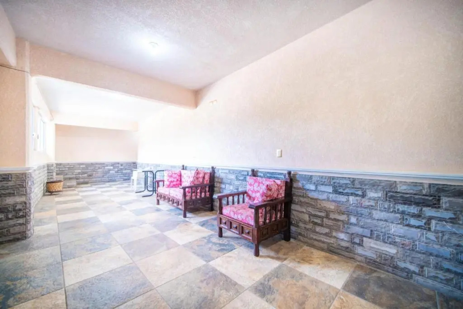 PENINSULA STAYS Business Hotel 2 CAMAS Matrimoniales