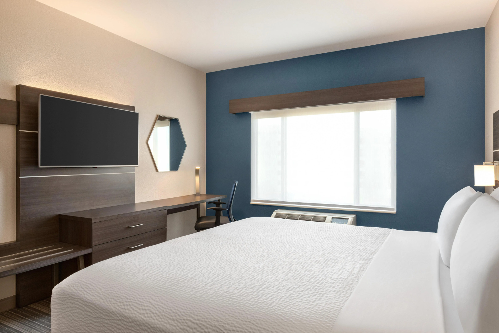 Holiday Inn Express Hotel & Suites Denver Airport by IHG