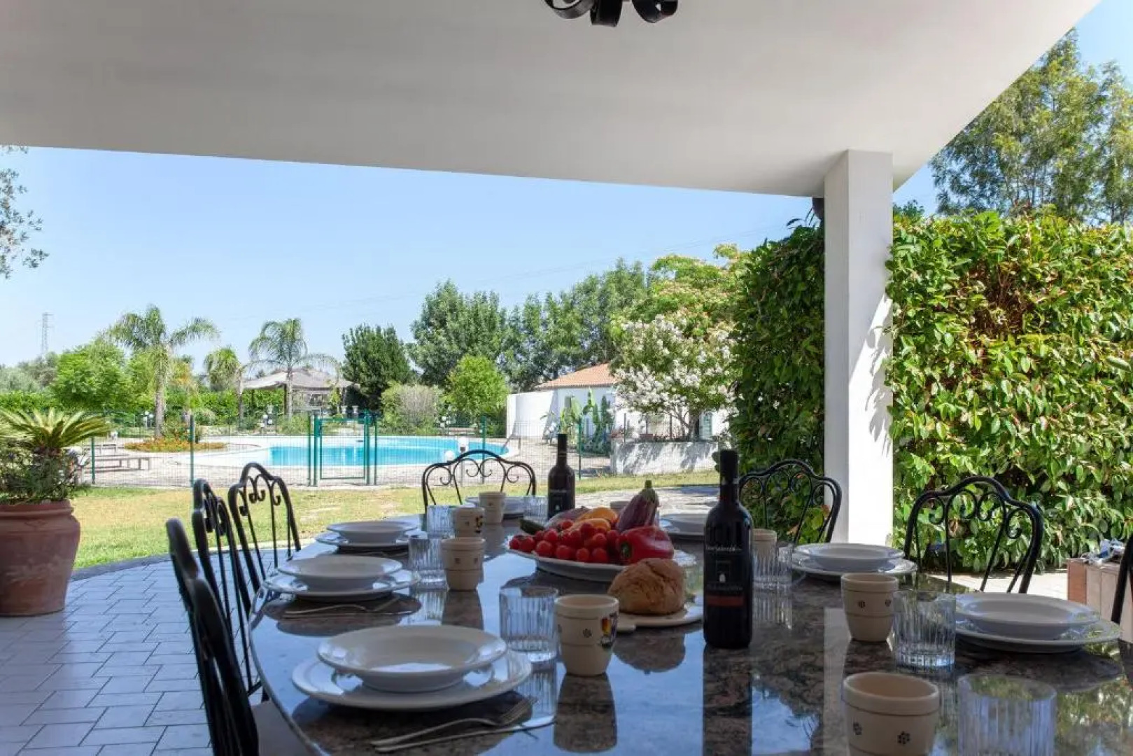 Villa con grande piscina privata e 5 camere m550