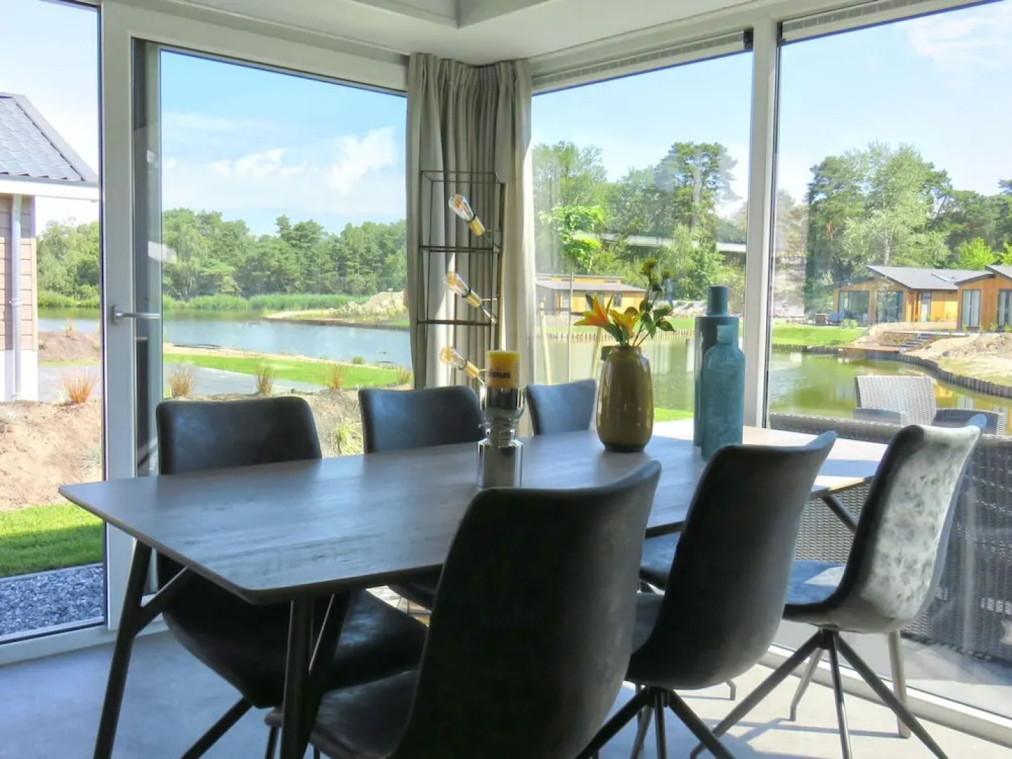 Comfy Chalet With Dishwasher