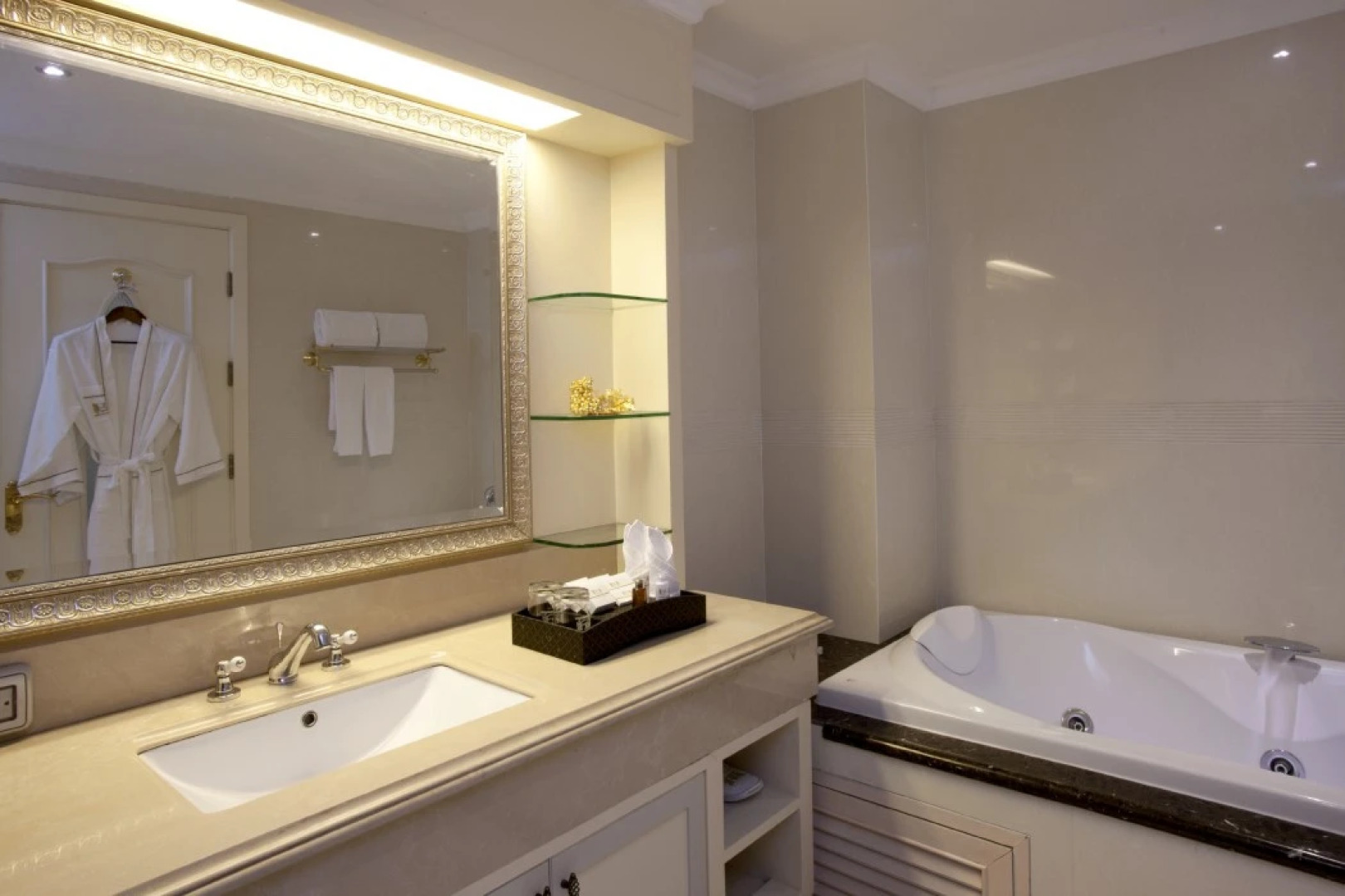 LK The Empress Pattaya